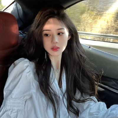 我们在黑夜中相拥